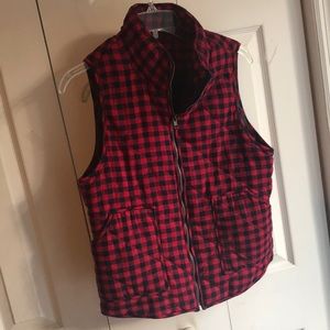 Checked Vest.     Large (Girls)